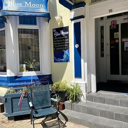 The Blue Moon Blackpool Exterior foto
